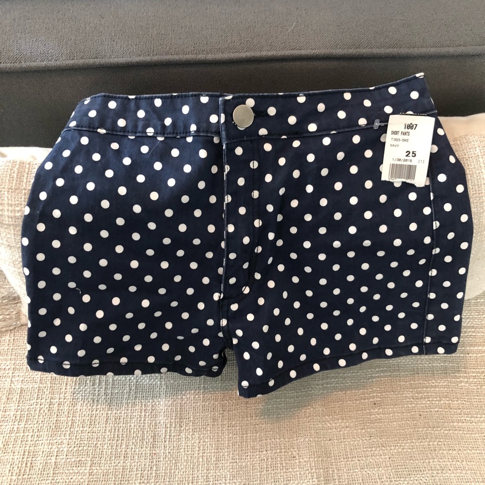 High waist polka dot shorts navy and white